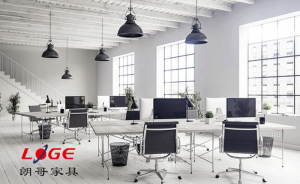 保養(yǎng)膠板材質(zhì)的辦公家具需要注意哪些方面呢？