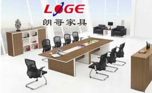 定制板式辦公家具時(shí)需考慮哪些因素？